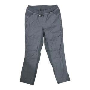 Lululemon Studio Dance Crop / Street to Studio Pant
Size 6 • Gray Pinstripe